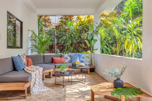 Image Title Goes Here