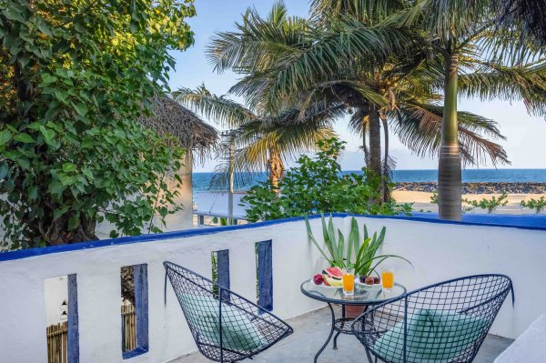 Image Title Goes Here